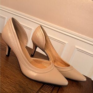 Kelly & Katie Shenna Pump Heel Size 8 M Worn Once